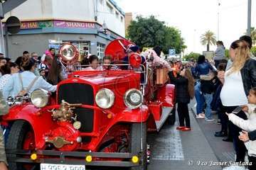 La Cabalgata Real recorre la zona comercial de Los Llanos de Telde (Foto Antonio Alí y Francisco Javier Santana)